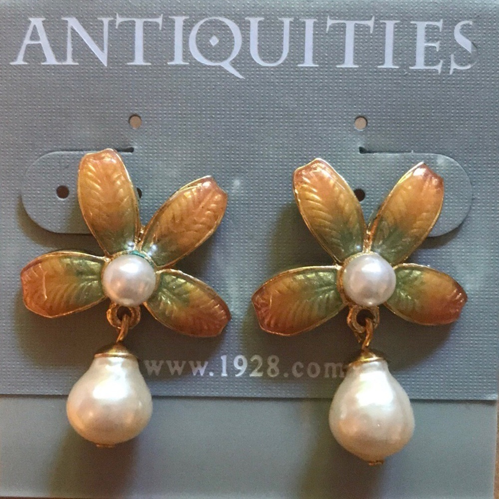 Petals & Dewdrops Earrings